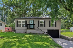 N Cochise Dr-S0506-001.jpg