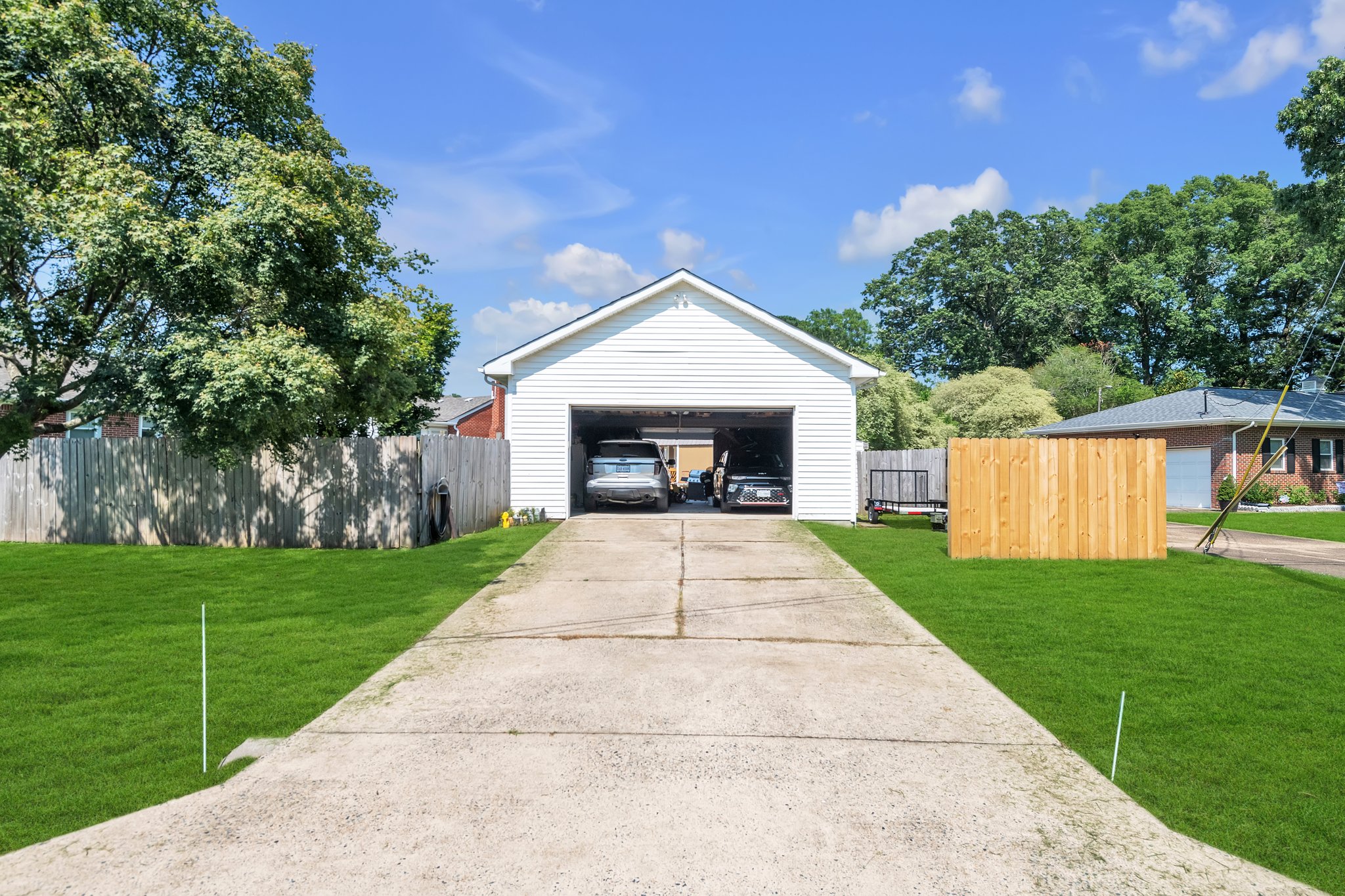 Detached Garage