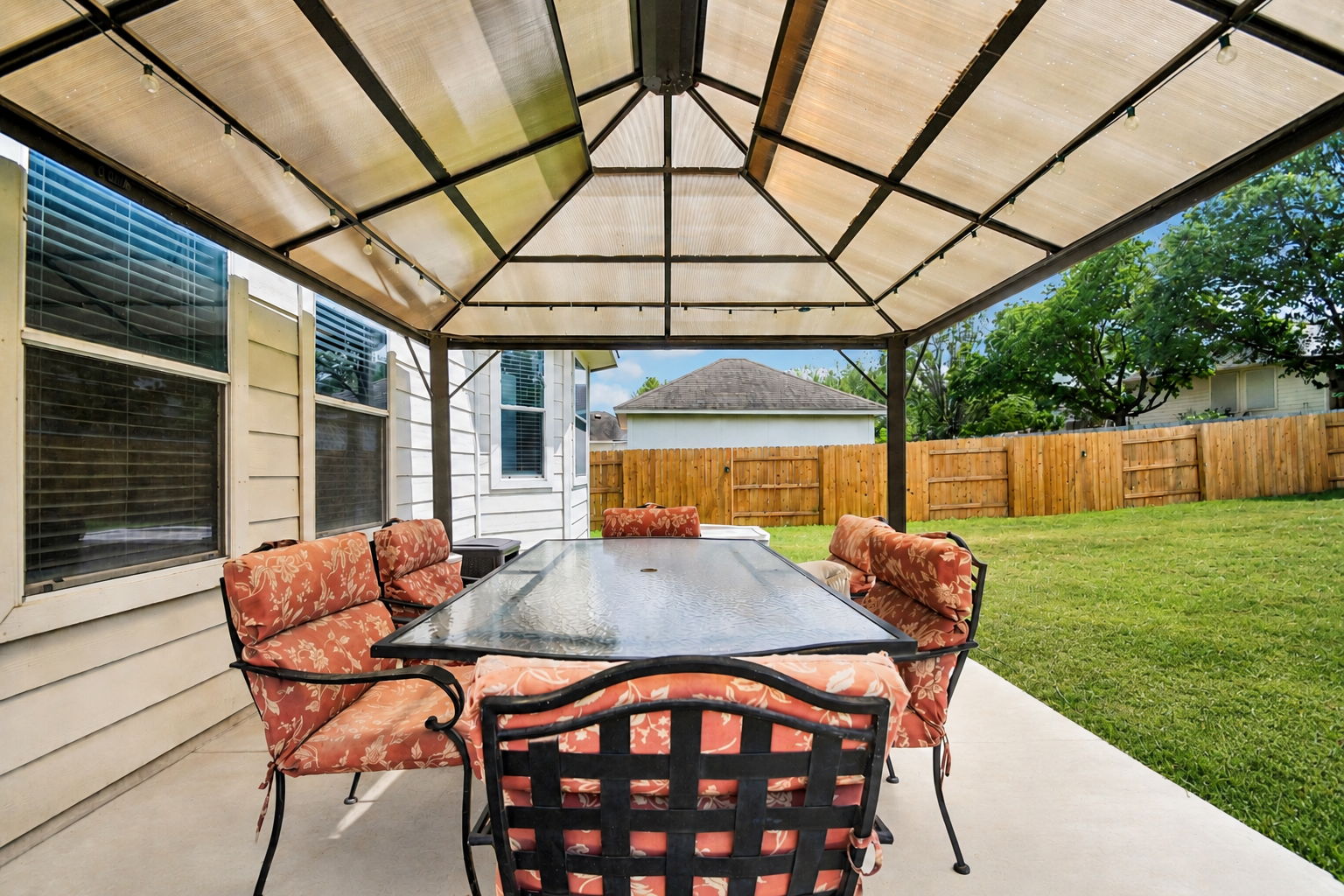 46, patio