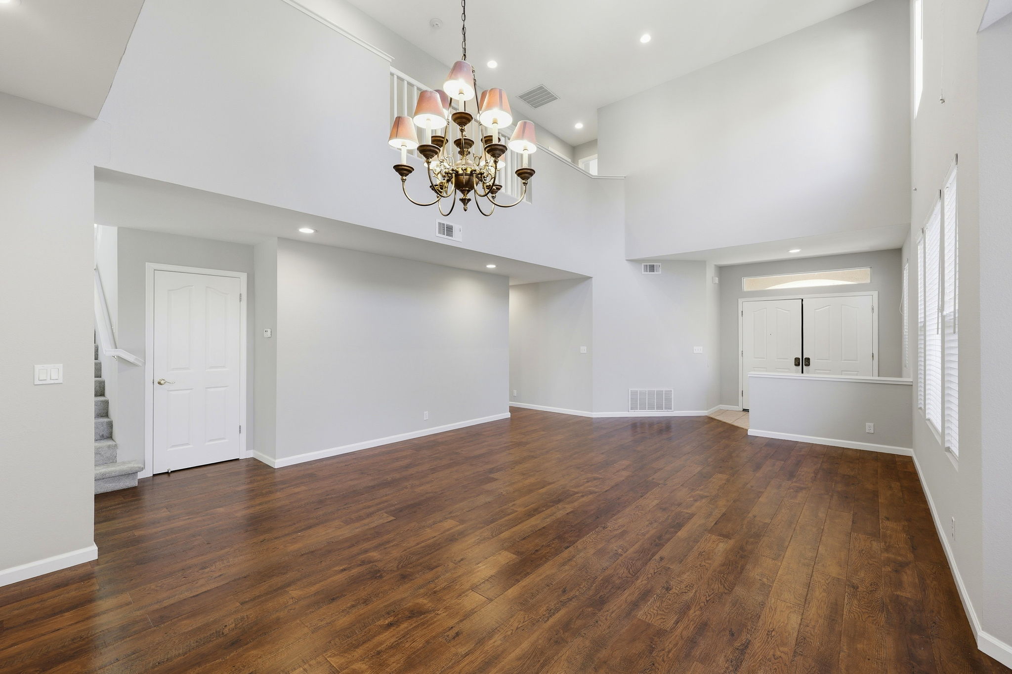 018_F8_317 Pearlgrass Ln