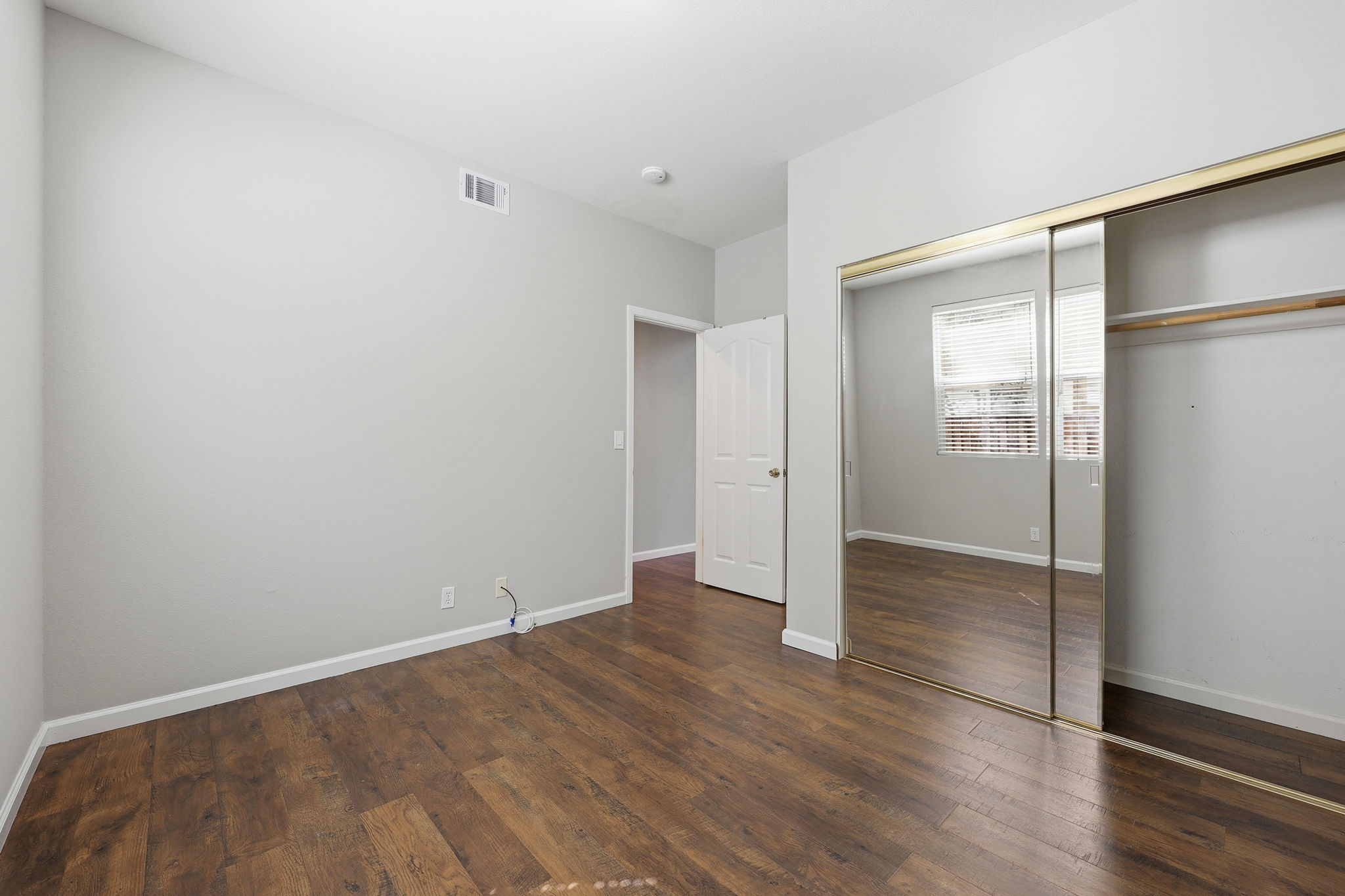 031_F8_317 Pearlgrass Ln