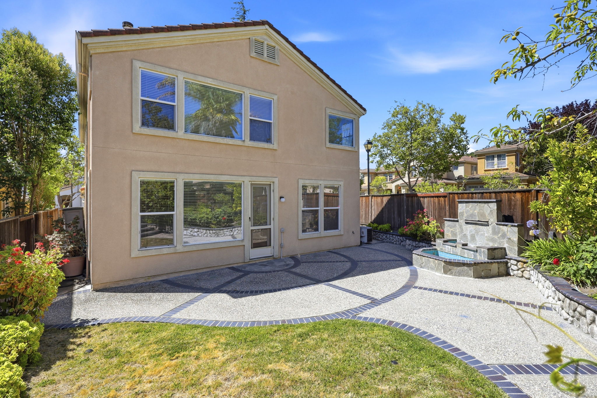 041_F8_317 Pearlgrass Ln