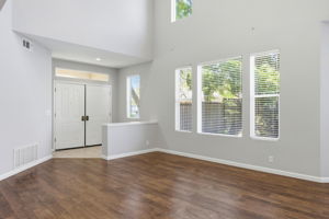 006_F8_317 Pearlgrass Ln