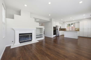 011_F8_317 Pearlgrass Ln