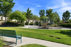 043_F8_317 Pearlgrass Ln