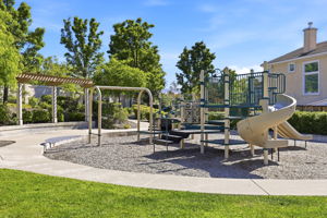044_F8_317 Pearlgrass Ln