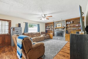 Wewoka Dr-0105-005.jpg
