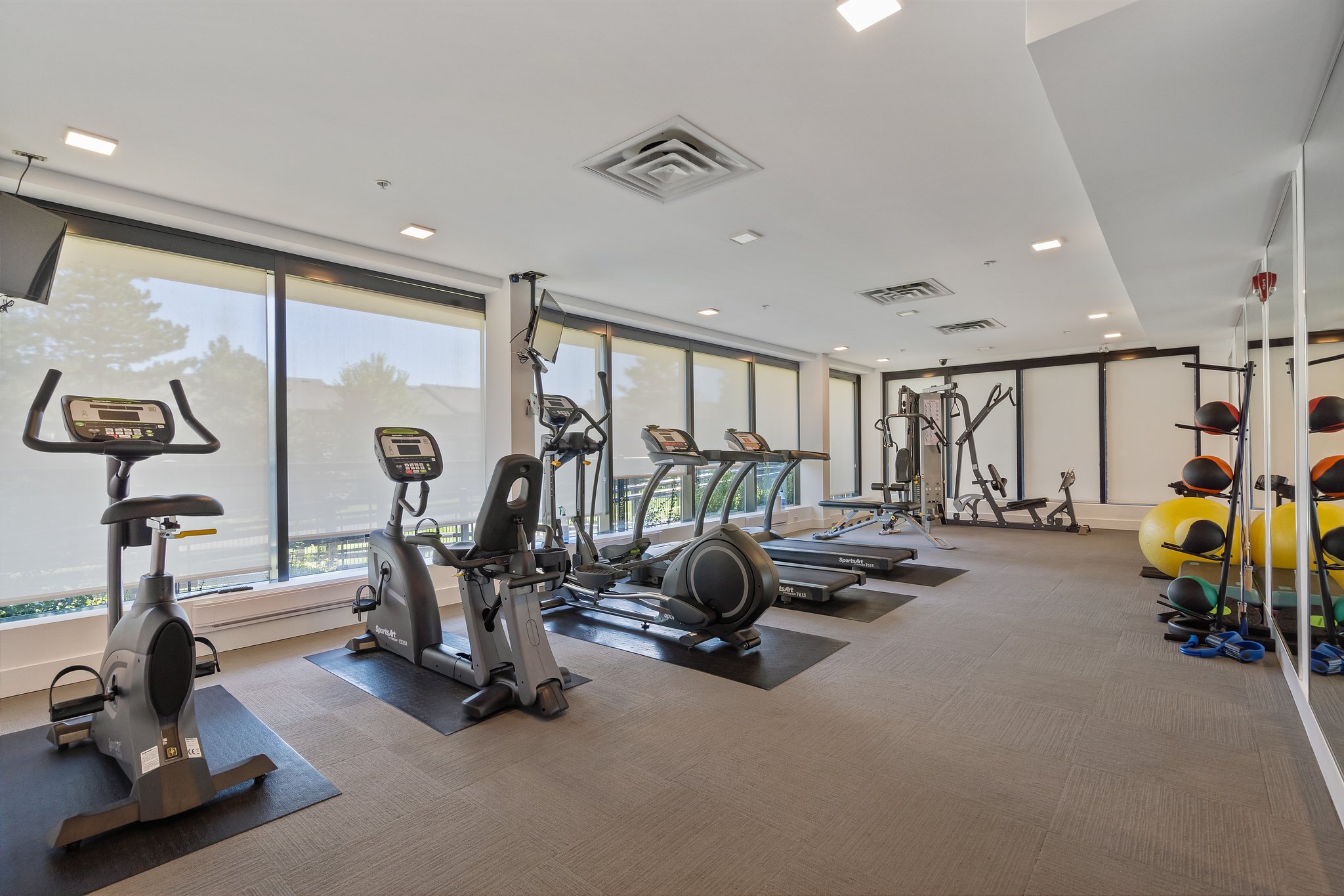 3170 Erin Mills Pkwy, Mississauga, ON L5L 1W8, Canada Photo 43