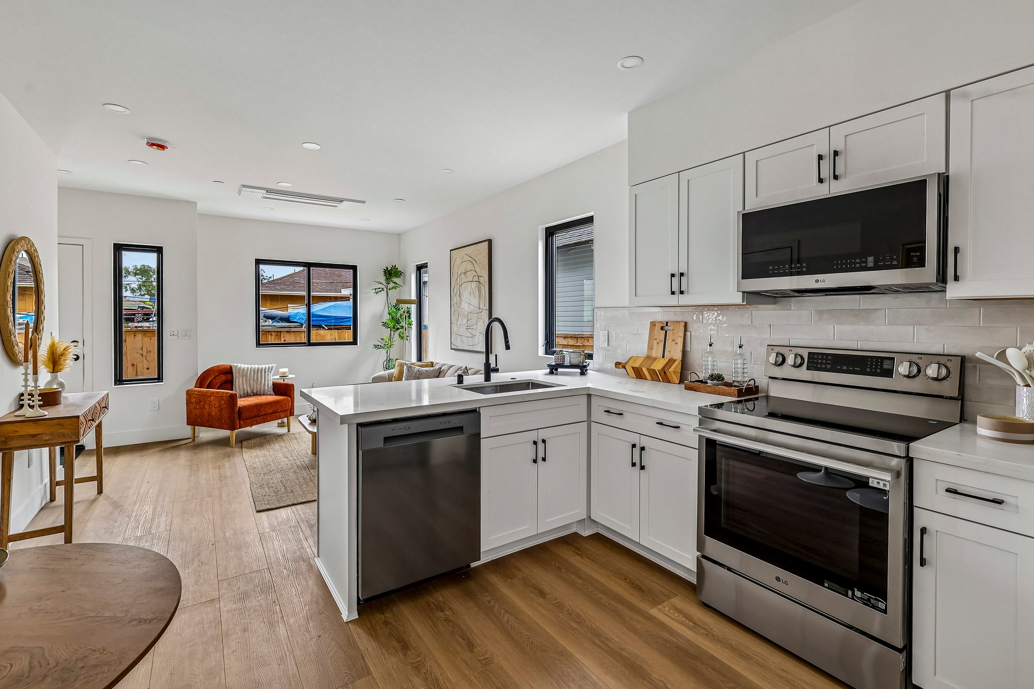 L St-S2809-011.jpg
