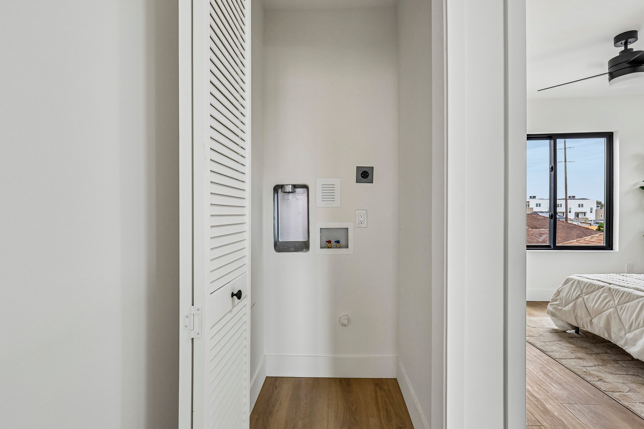 L St-S2809-015.jpg
