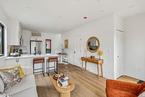 L St-S2809-004.jpg