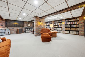  Photo 31