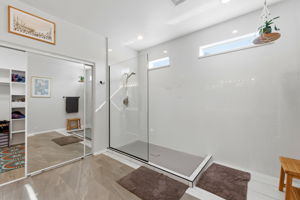 Primary Bathroom (2)