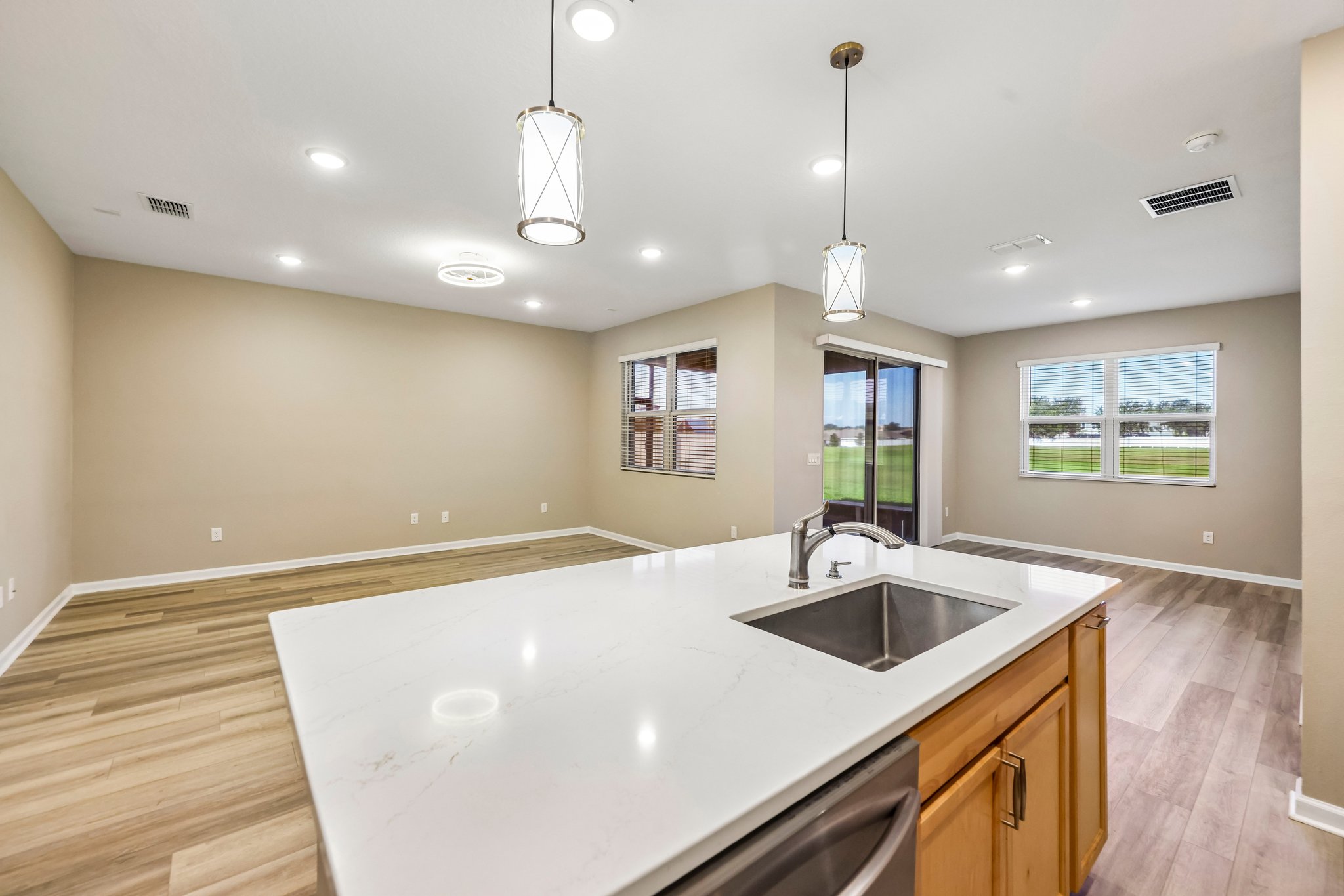 Broadwater Ave-S0207-015.jpg