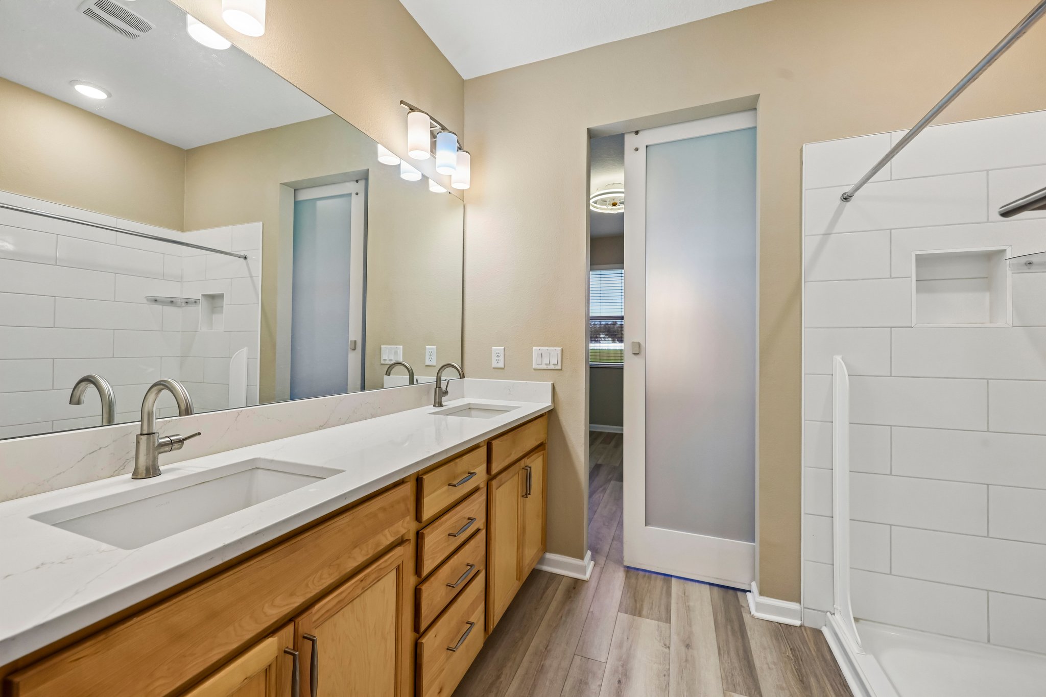 Broadwater Ave-S0207-030.jpg