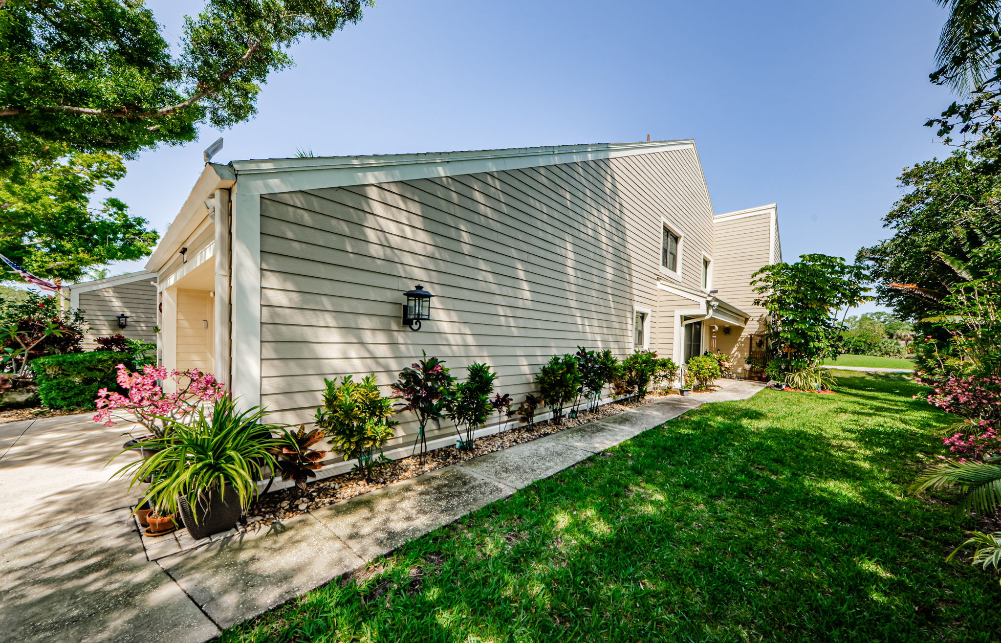 Front Exterior 3