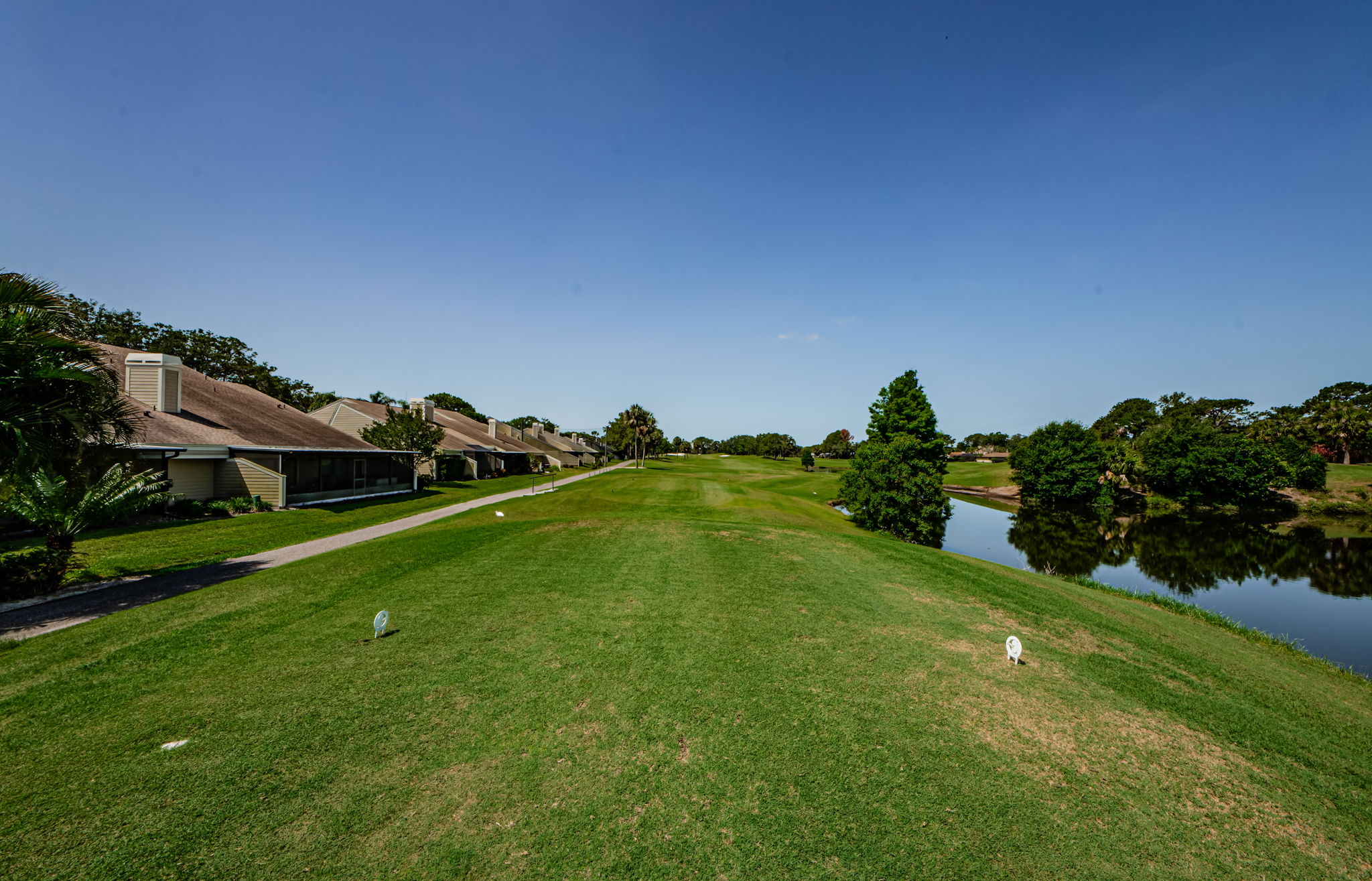 Tee Box 2