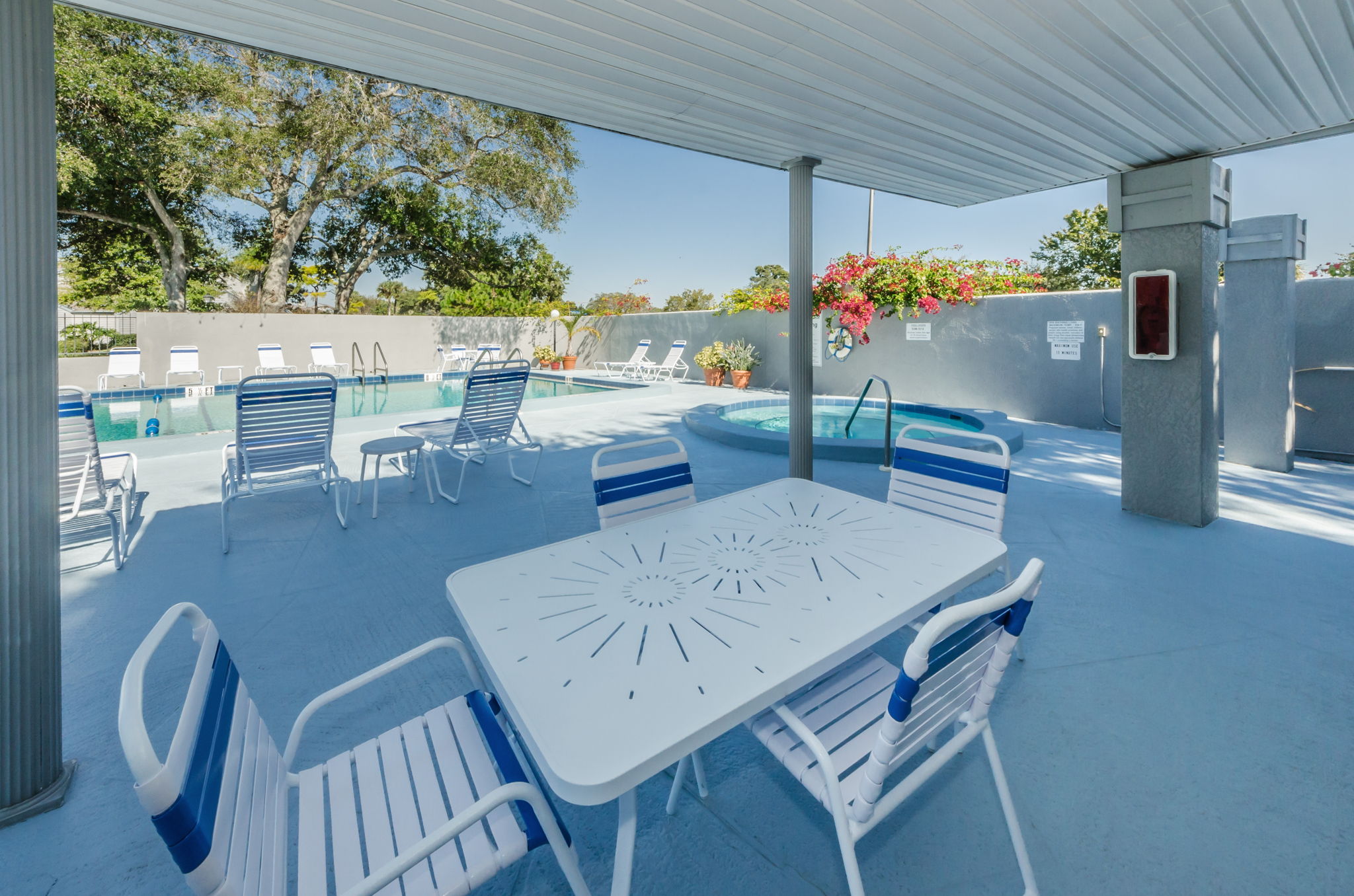 5-Community Lanai