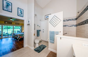 Master Bathroom 1c