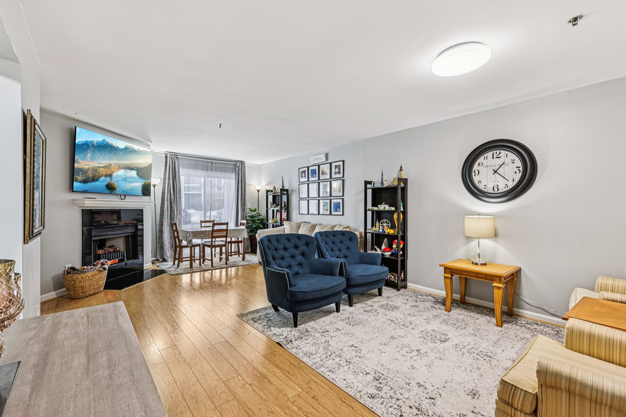 Summit Square Dr-S1302-006.jpg