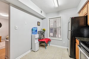 Summit Square Dr-S1302-013.jpg