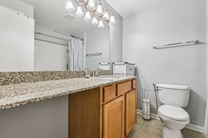 Summit Square Dr-S1302-017.jpg