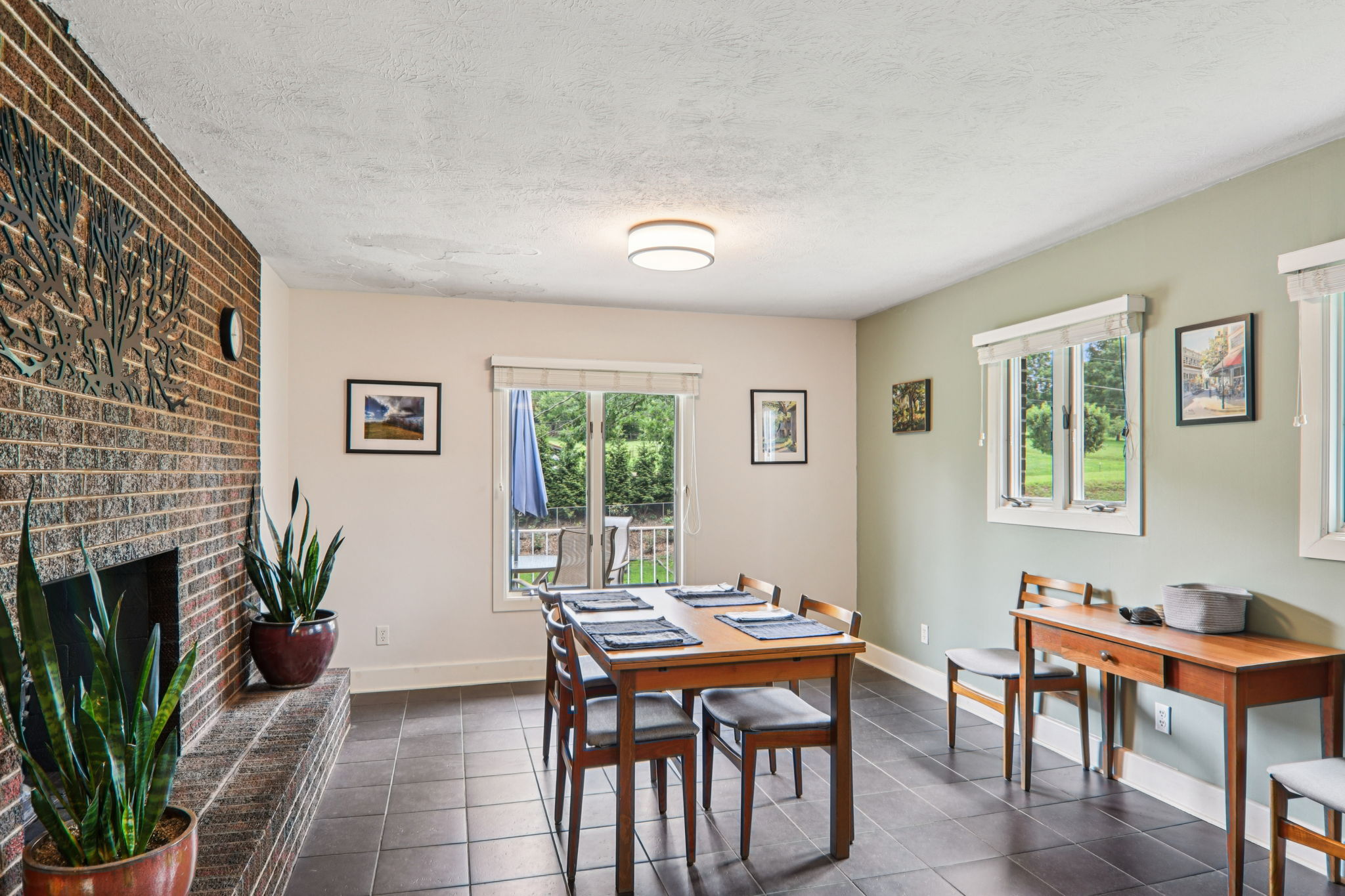318 New Leicester Hwy-170620250616_011