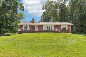 318 New Leicester Hwy-170620250616_002
