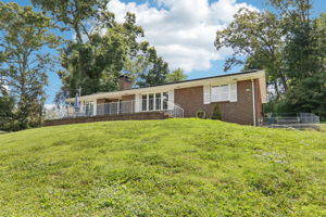 318 New Leicester Hwy-170620250616_003