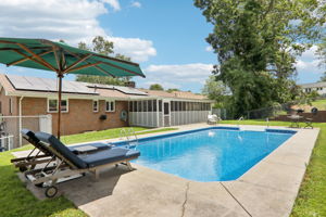 318 New Leicester Hwy-170620250616_037