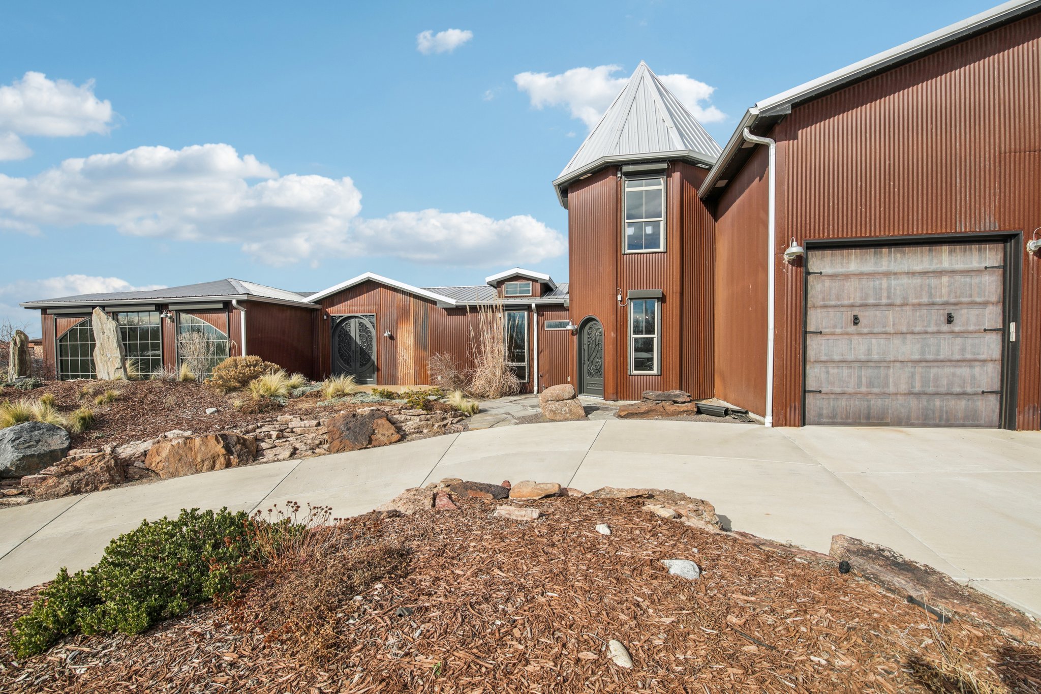 Lilac Dr-L1301-005.jpg