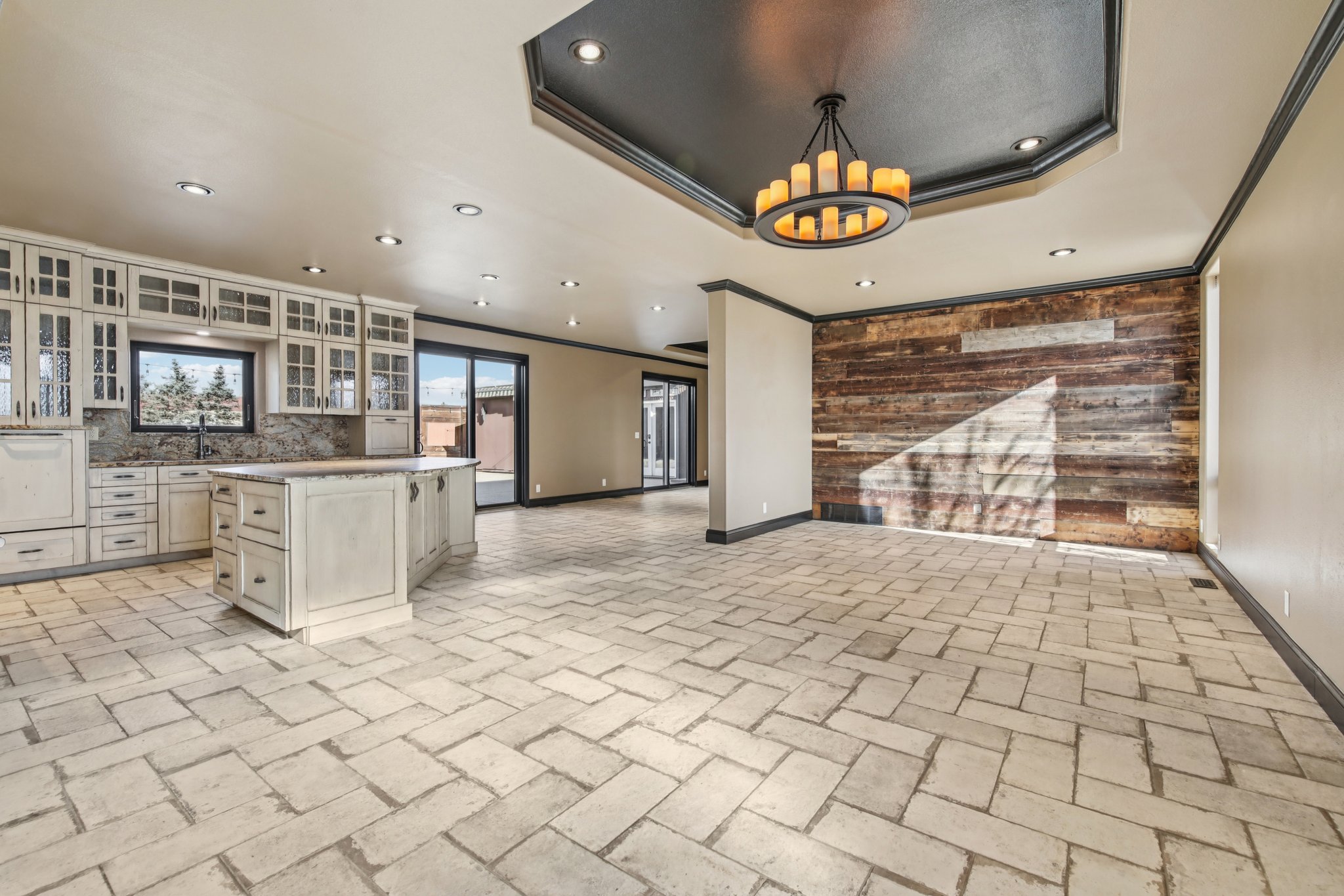 Lilac Dr-L1301-016.jpg