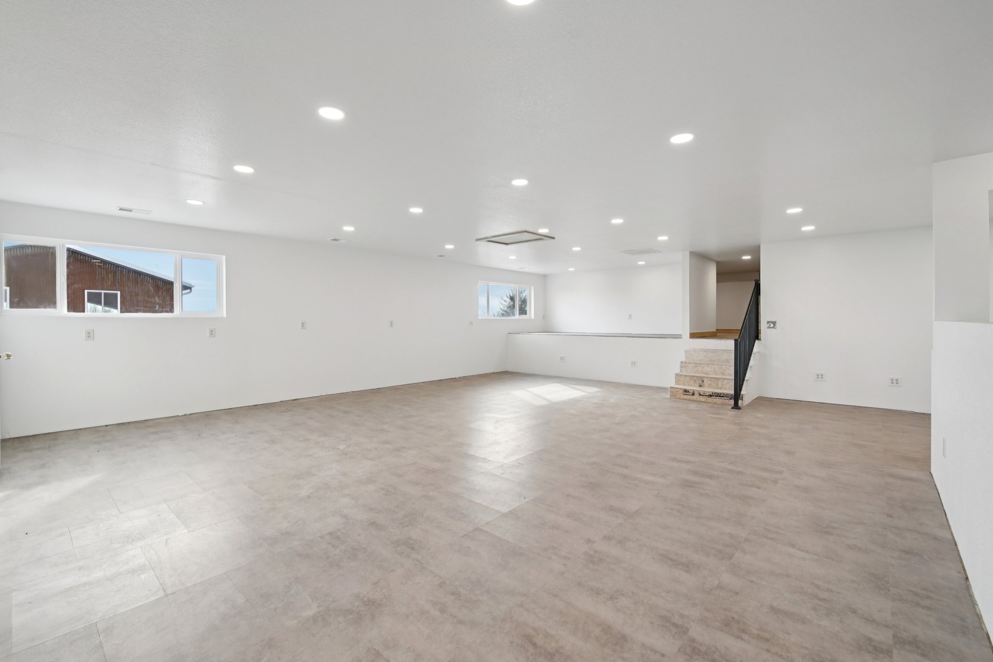 Lilac Dr-L1301-059.jpg