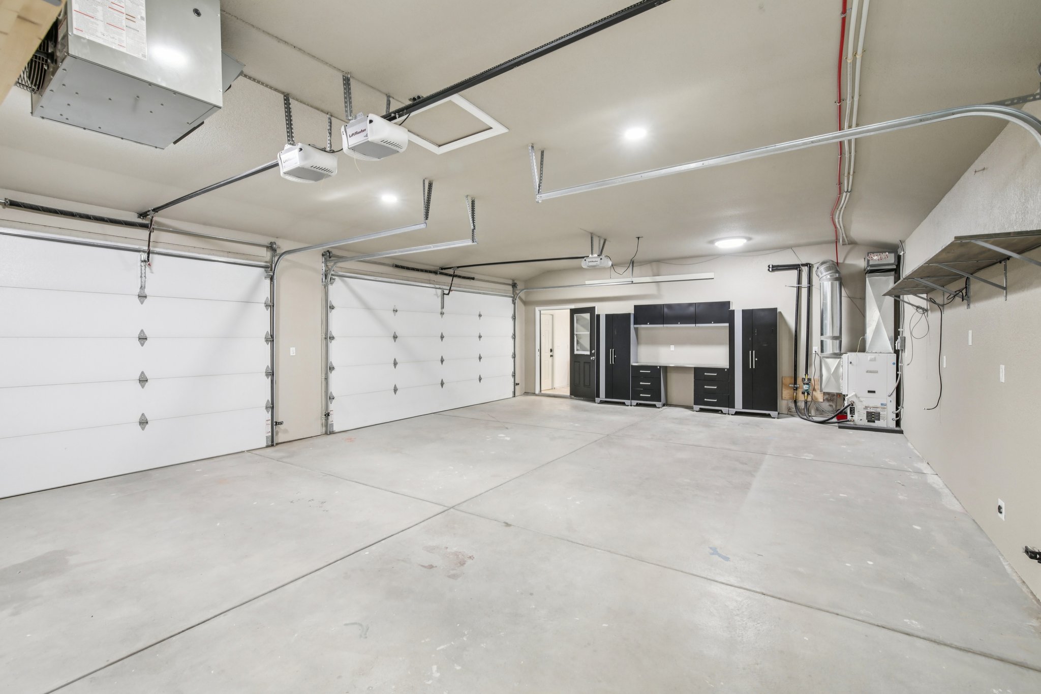 Lilac Dr-L1301-071.jpg