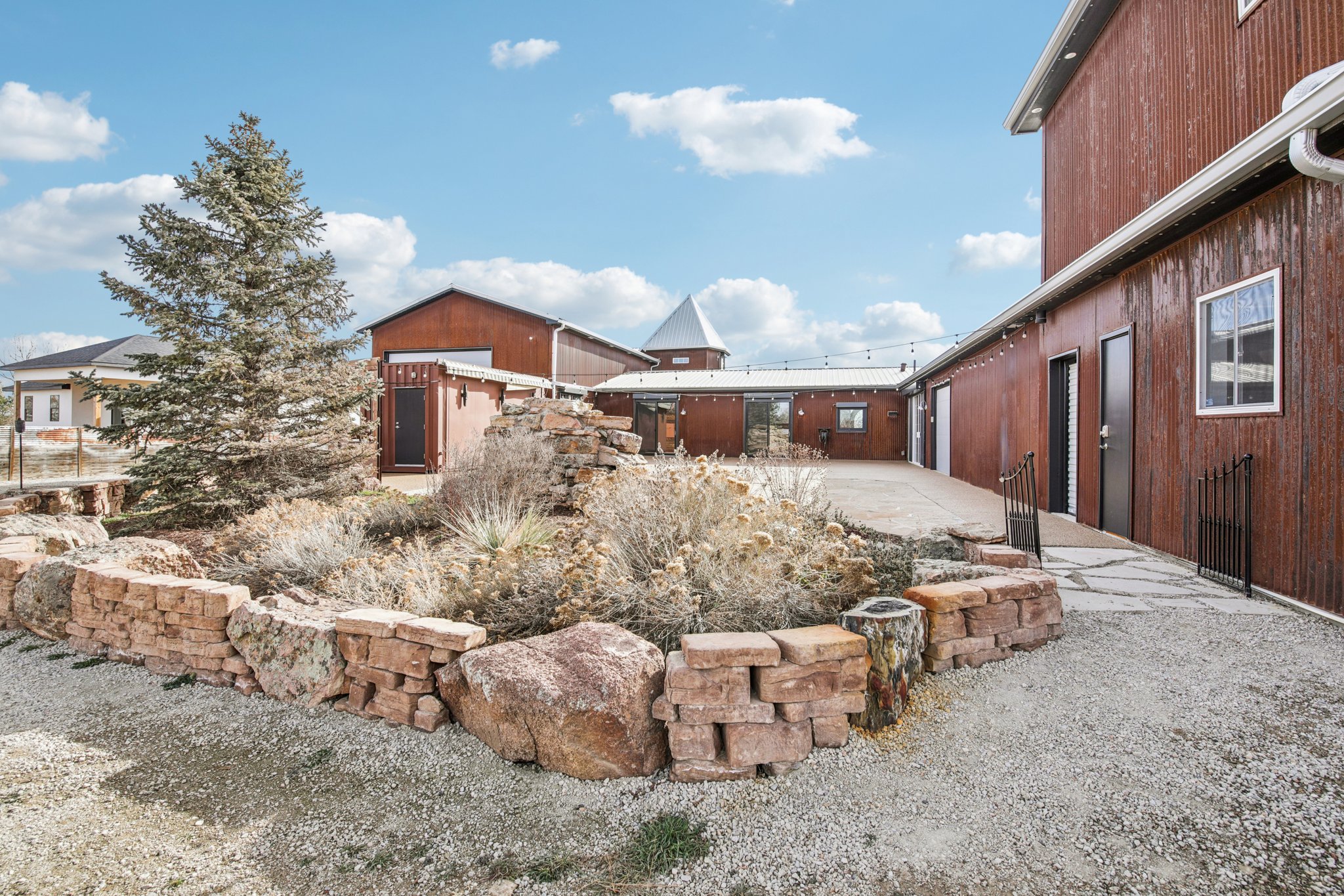 Lilac Dr-L1301-085.jpg