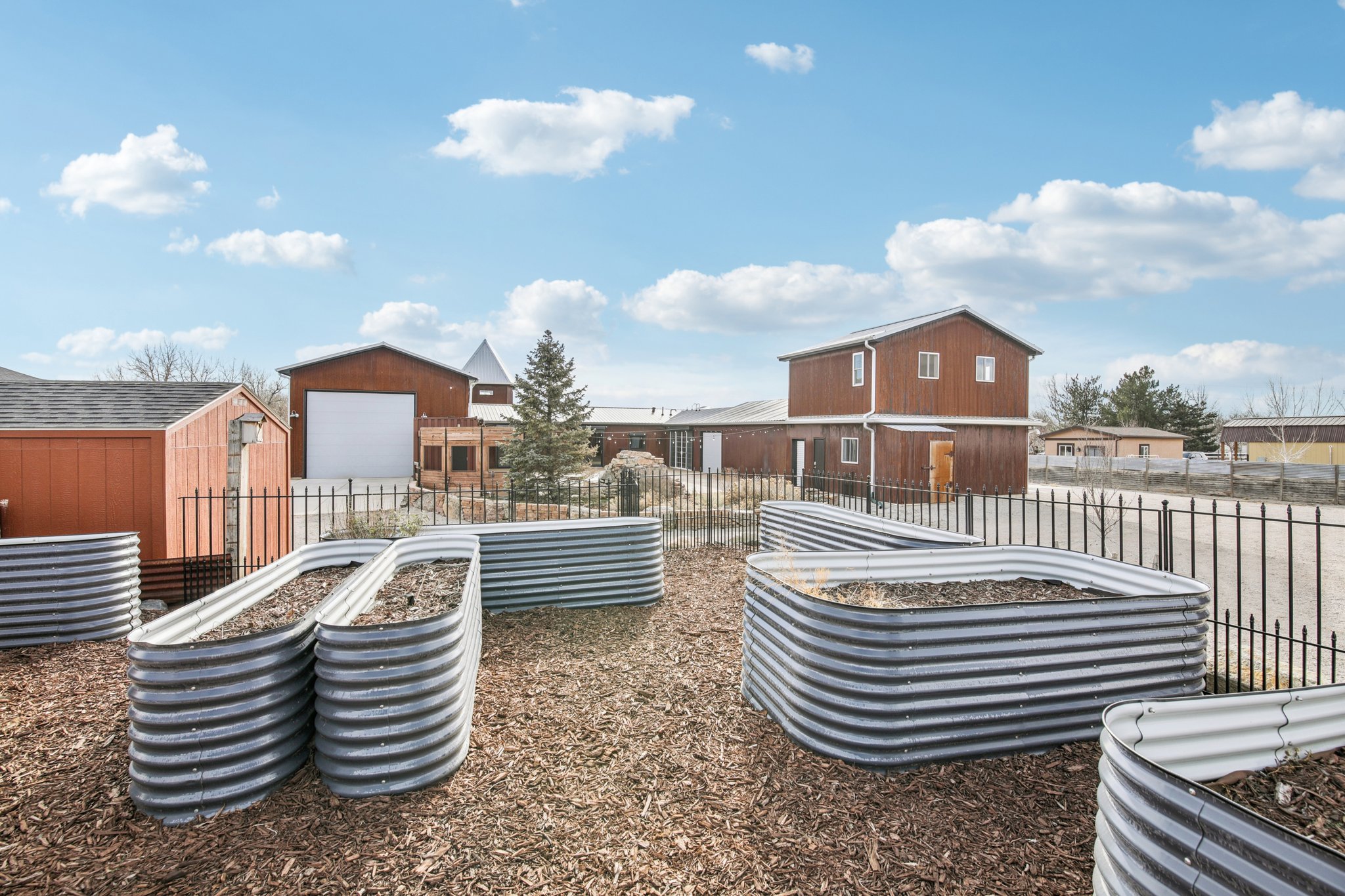 Lilac Dr-L1301-088.jpg