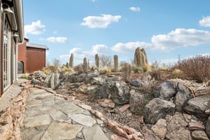 Lilac Dr-L1301-003.jpg