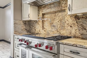 Lilac Dr-L1301-028.jpg