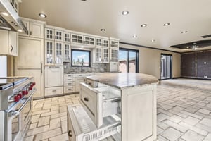 Lilac Dr-L1301-030.jpg