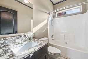 Lilac Dr-L1301-032.jpg