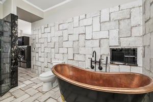 Lilac Dr-L1301-043.jpg