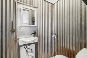 Lilac Dr-L1301-052.jpg