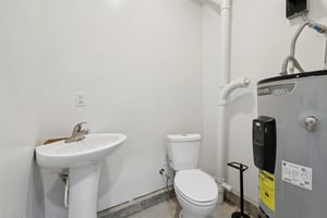 Lilac Dr-L1301-057.jpg