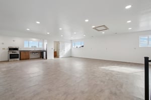 Lilac Dr-L1301-060.jpg