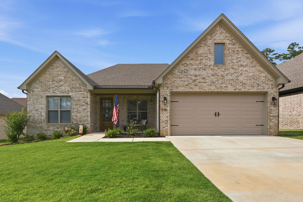 Residential real estate media in Little Rock, Arkansas by Avery & Bryant