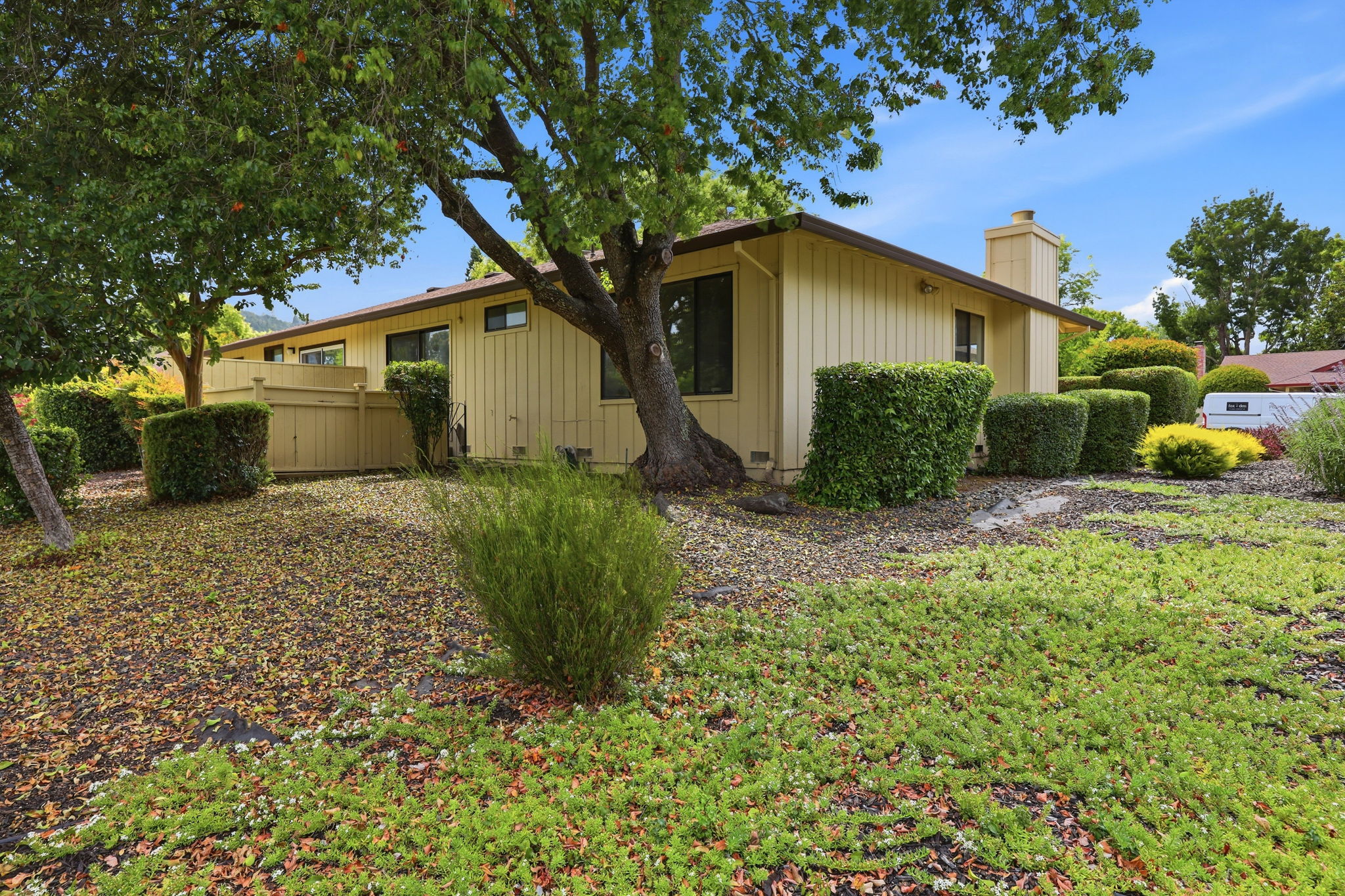 042_F8_318 Twin Lakes Dr