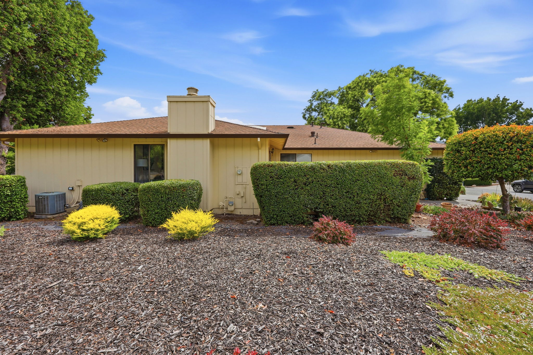 043_F8_318 Twin Lakes Dr