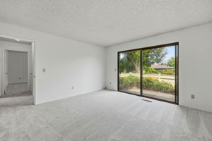 033_F8_318 Twin Lakes Dr