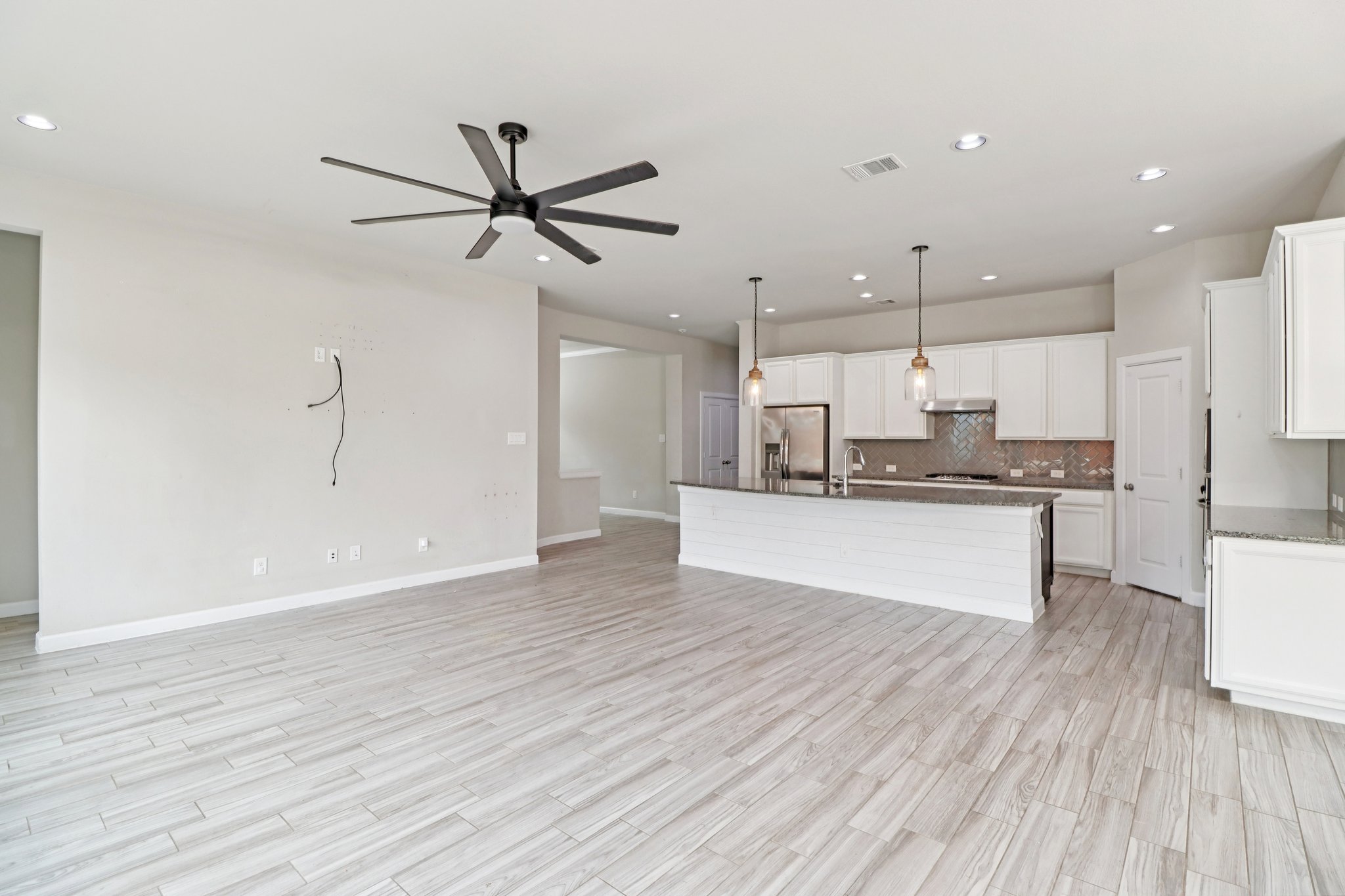 Westlake Terrace Dr-S1103-007.jpg