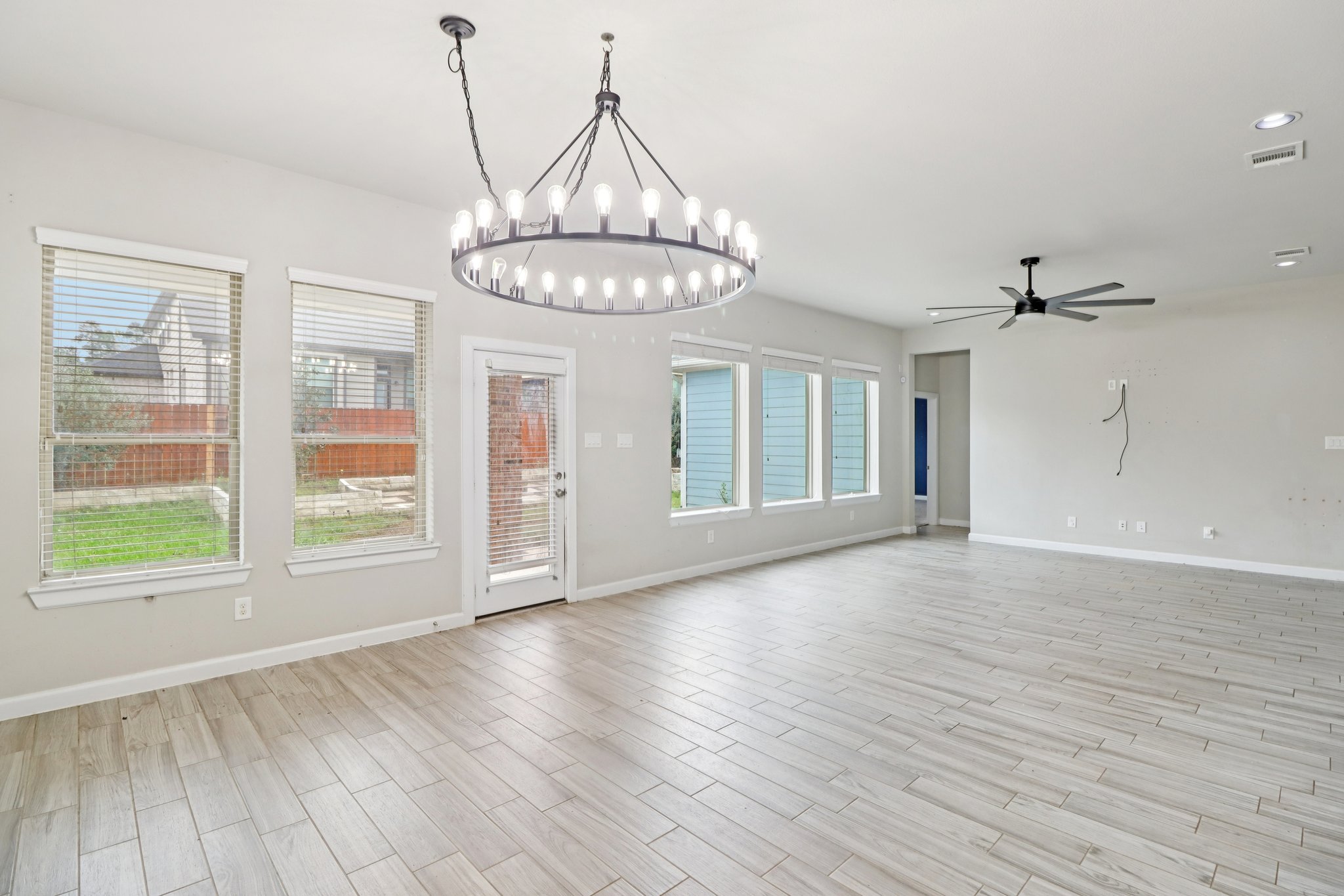 Westlake Terrace Dr-S1103-009.jpg